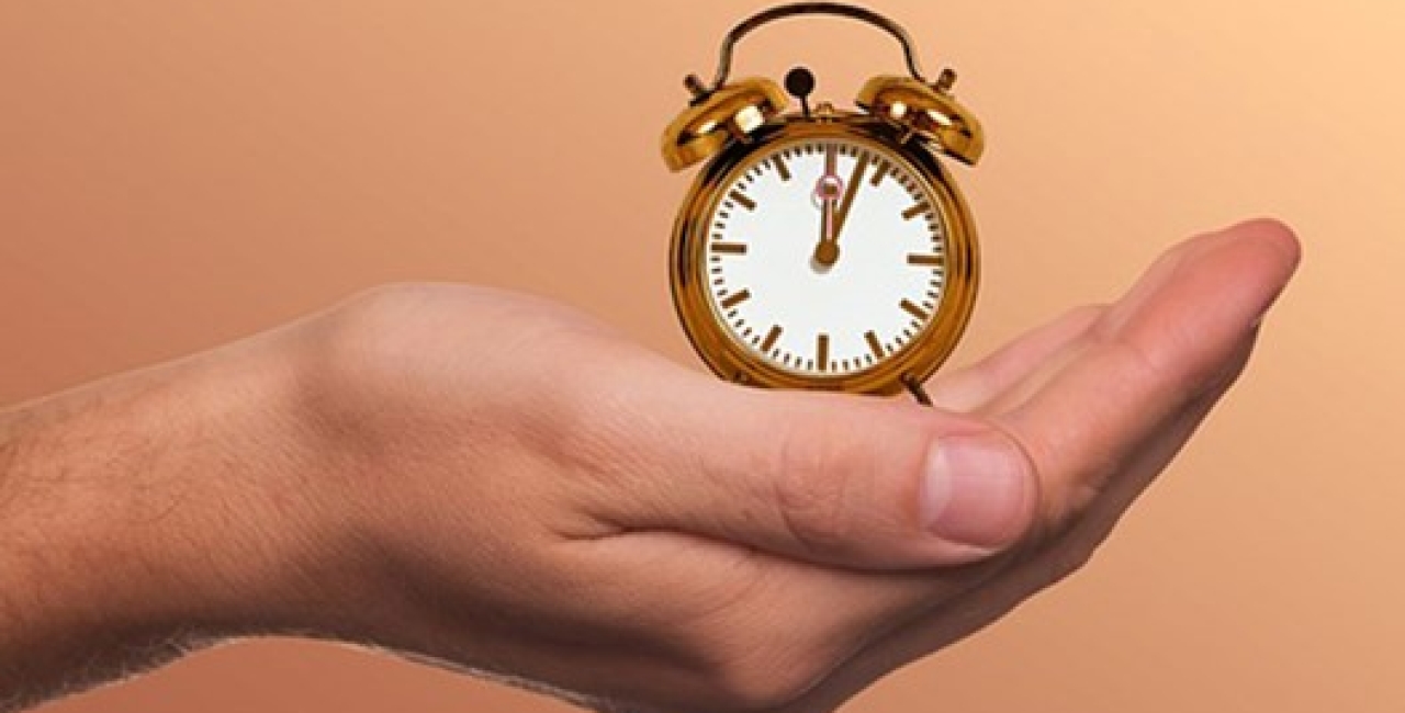 Gestione del tempo e rapporto con se stessi: una prospettiva interiore per vivere meglio